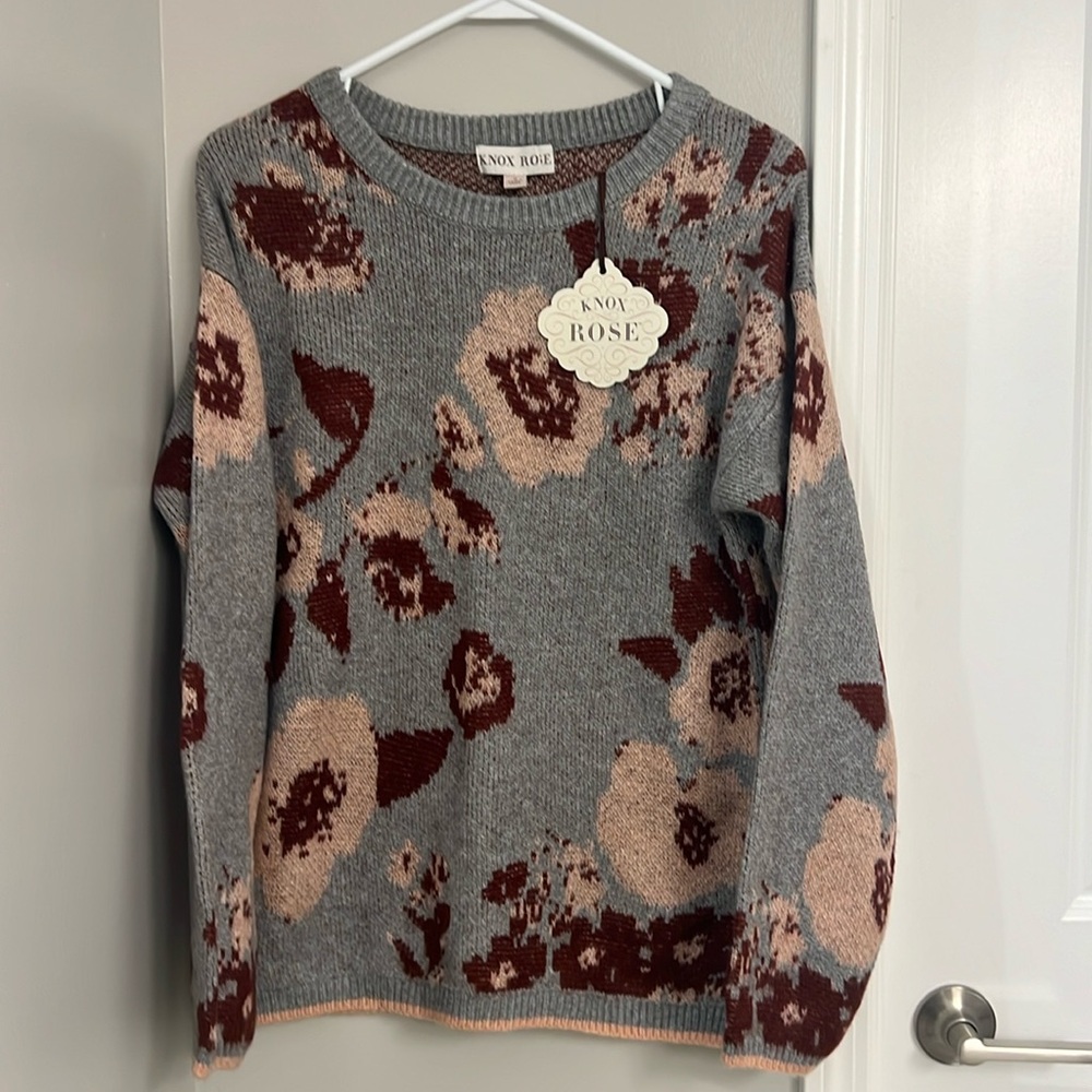 Knox Rose size Small NWT sweater
💋Final price💋